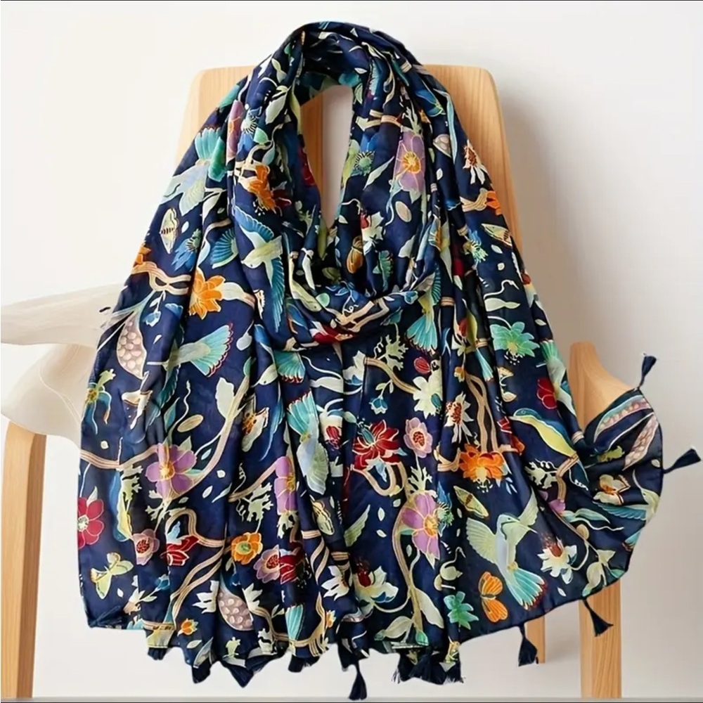 Hummingbird scarf - Picture 7 of 9